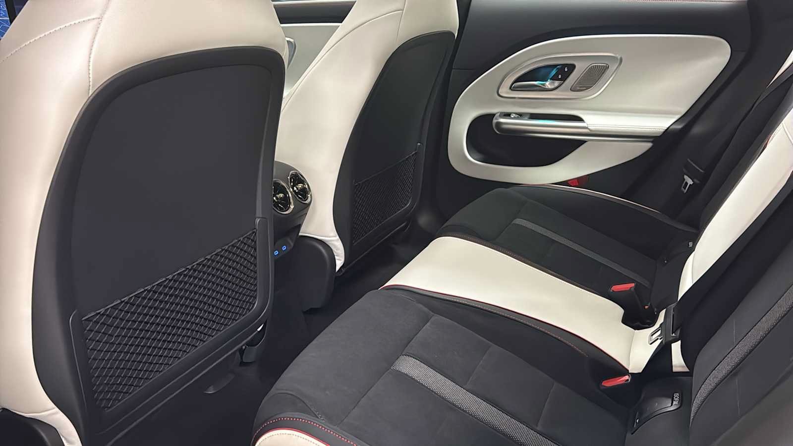 New 2027 Mercedes-Benz CLA 350 image 32