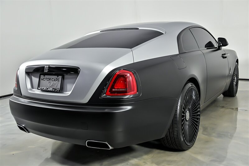 Used 2015 Rolls-Royce Wraith RWD image 9