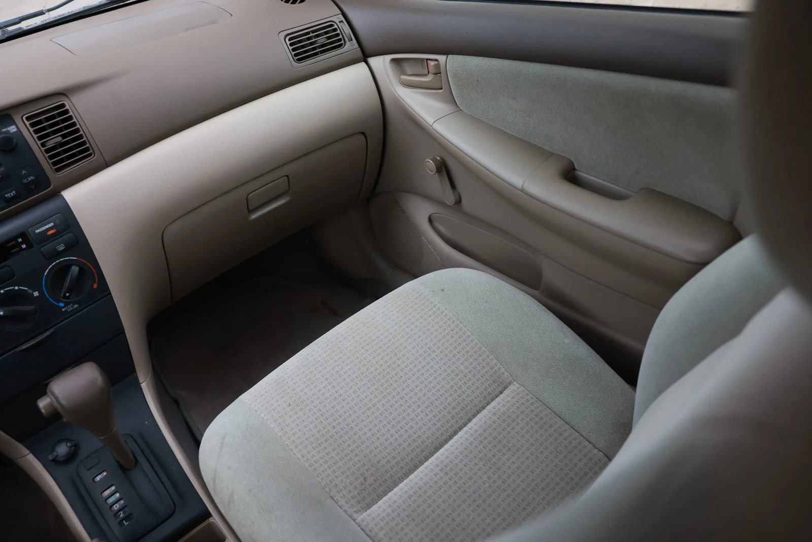 Used 2005 Toyota Corolla S FWD image 22