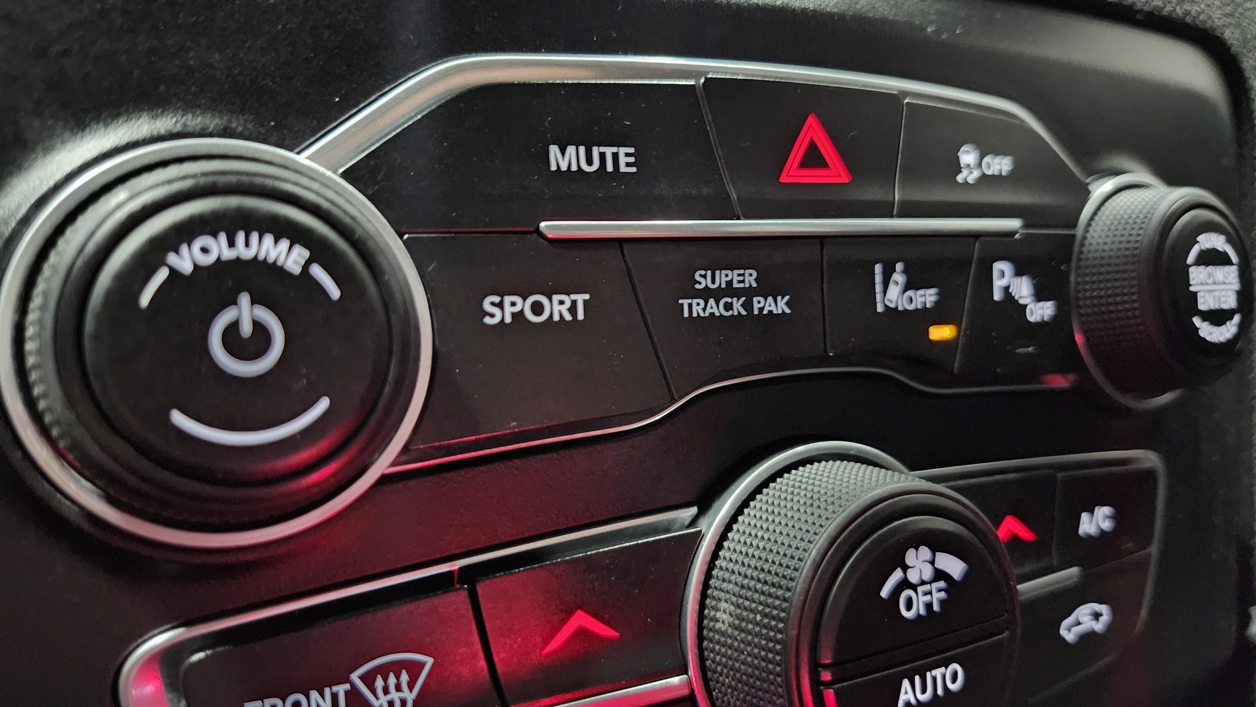 Used 2020 Dodge Charger Scat Pack w/ Dynamics Package image 10