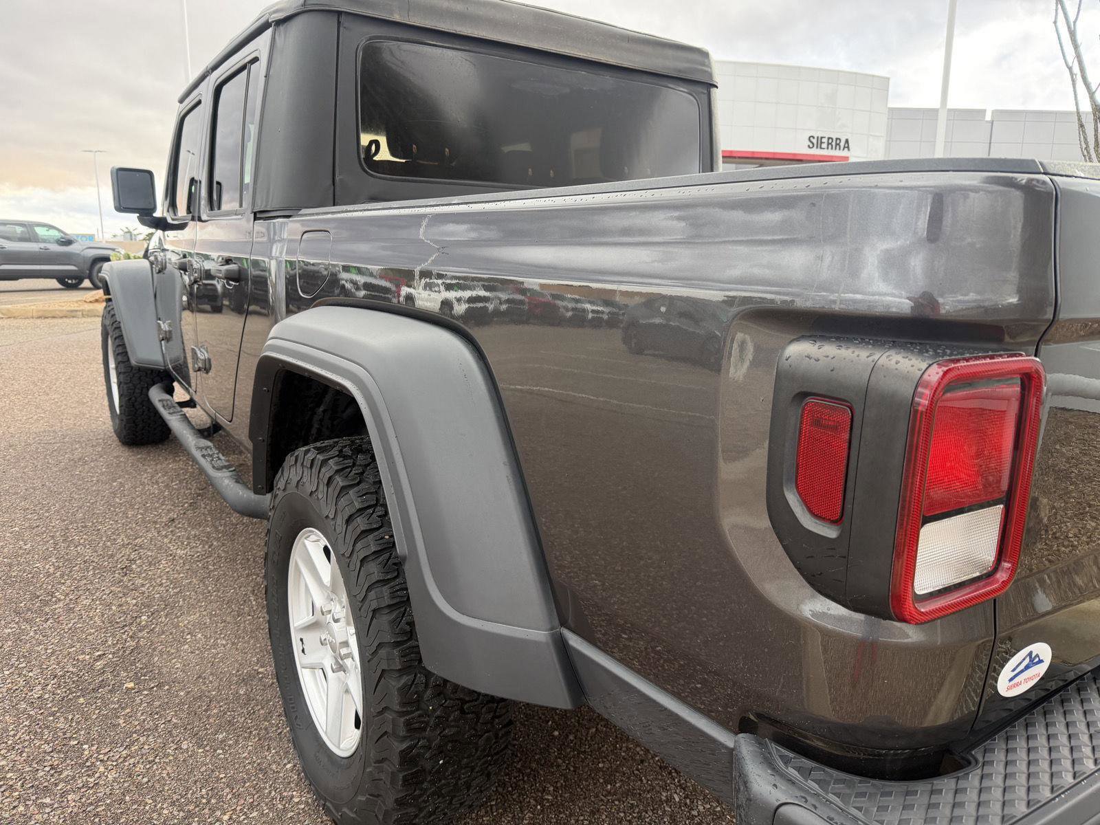 Used 2020 Jeep Gladiator Sport w/ Quick Order Package 24S image 14