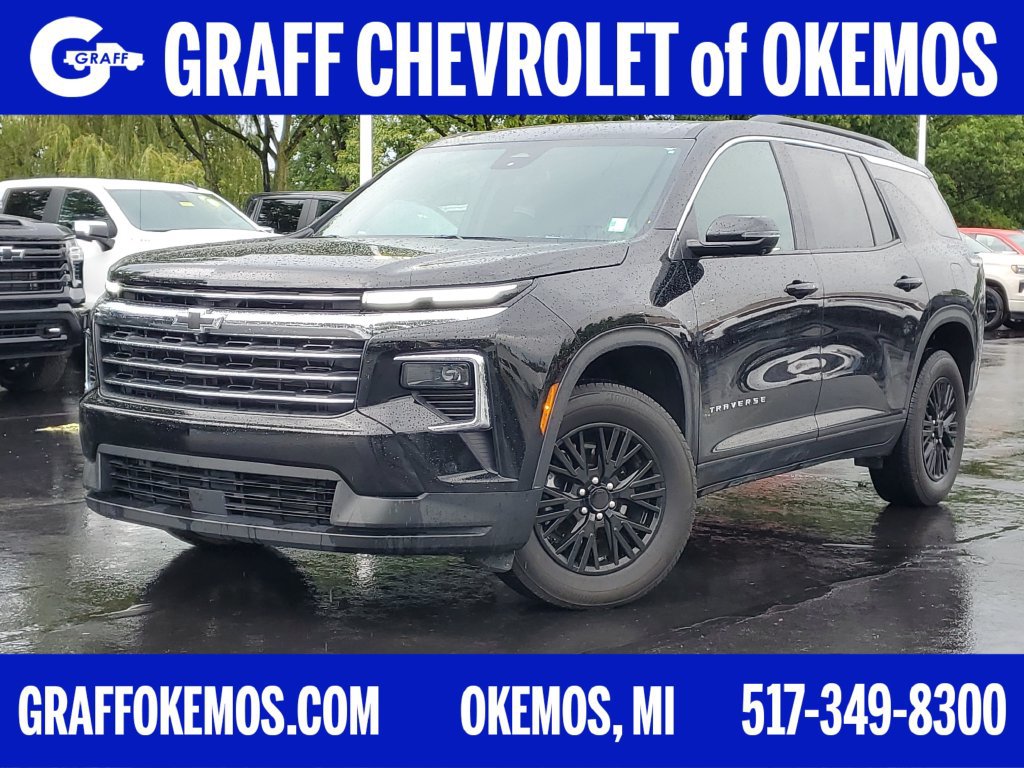 Used 2025 Chevrolet Traverse LT w/ Driver Confidence Package