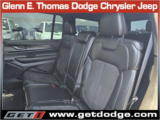 Certified 2024 Jeep Grand Cherokee L Laredo AWD/4WD image 23
