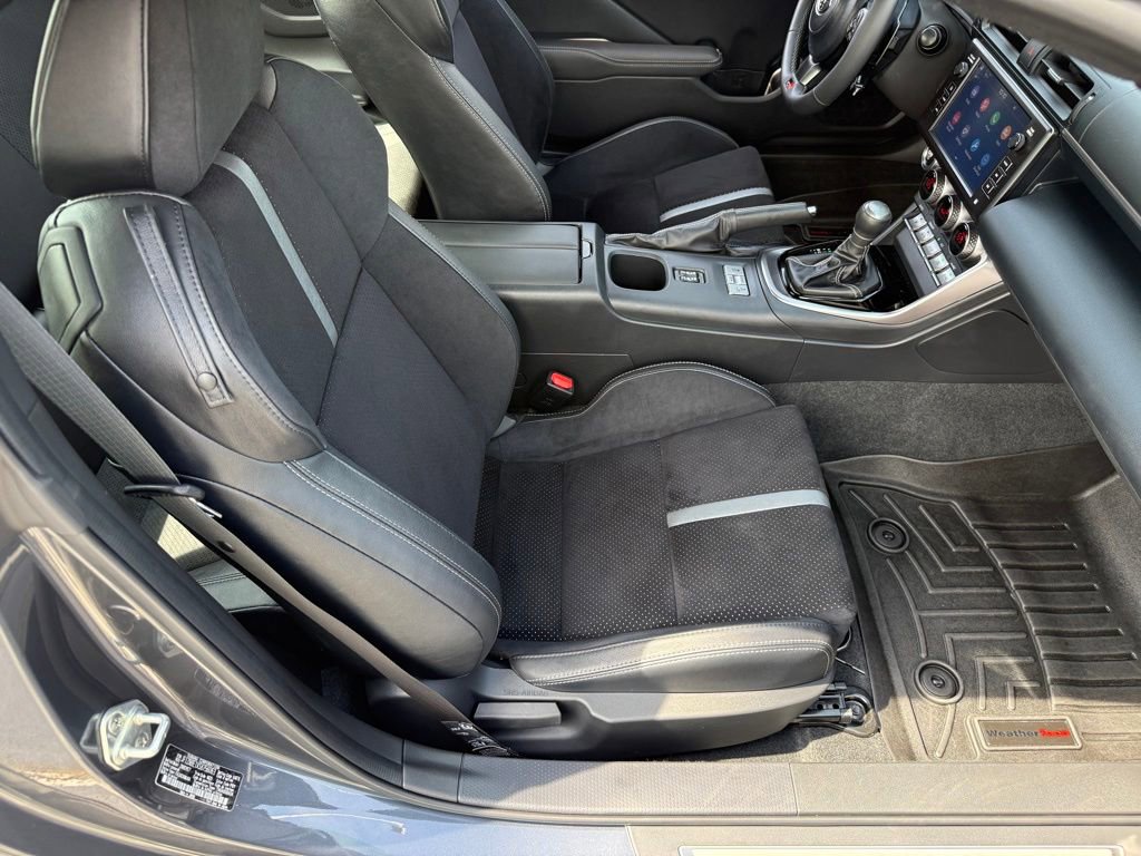 Certified 2025 Toyota GR86 Premium RWD image 33