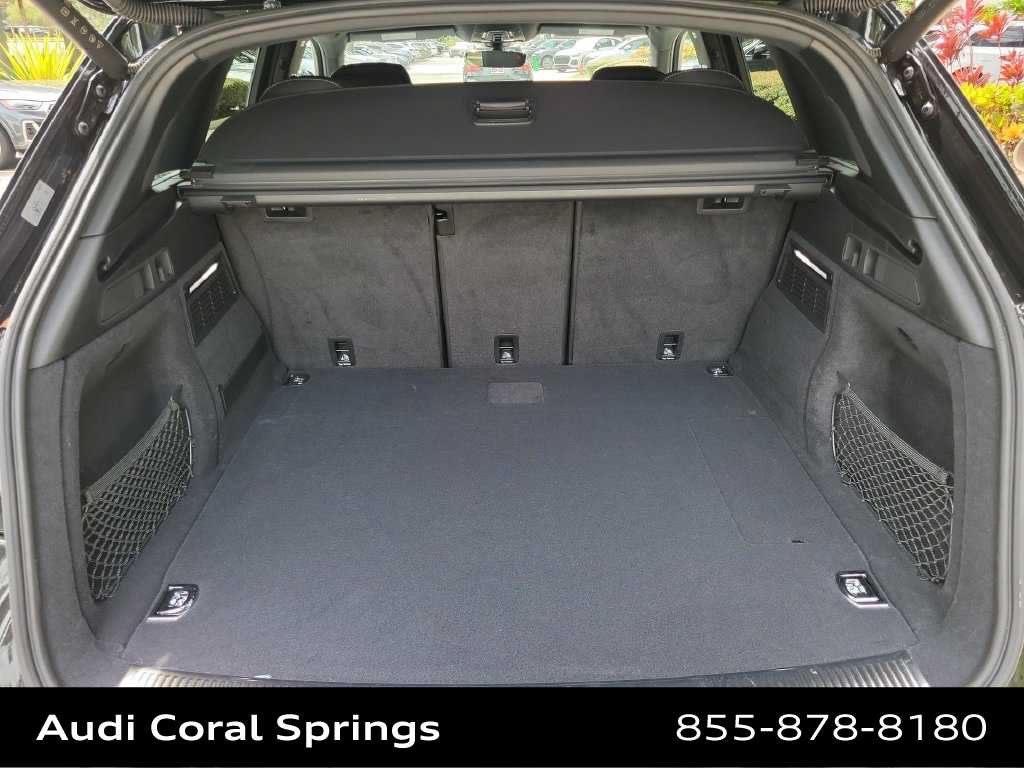 Certified 2024 Audi Q5 e Premium Plus w/ Premium Plus Package AWD/4WD image 27