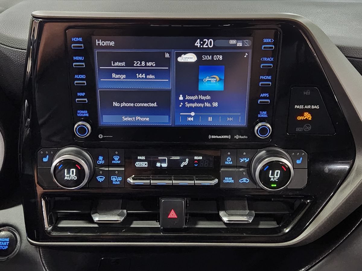 Used 2022 Toyota Highlander XLE FWD image 35