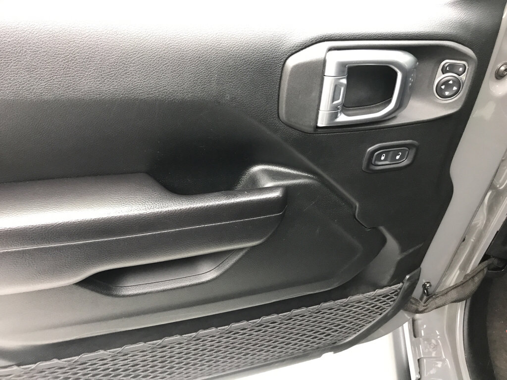 Used 2021 Jeep Wrangler Unlimited Sport image 9