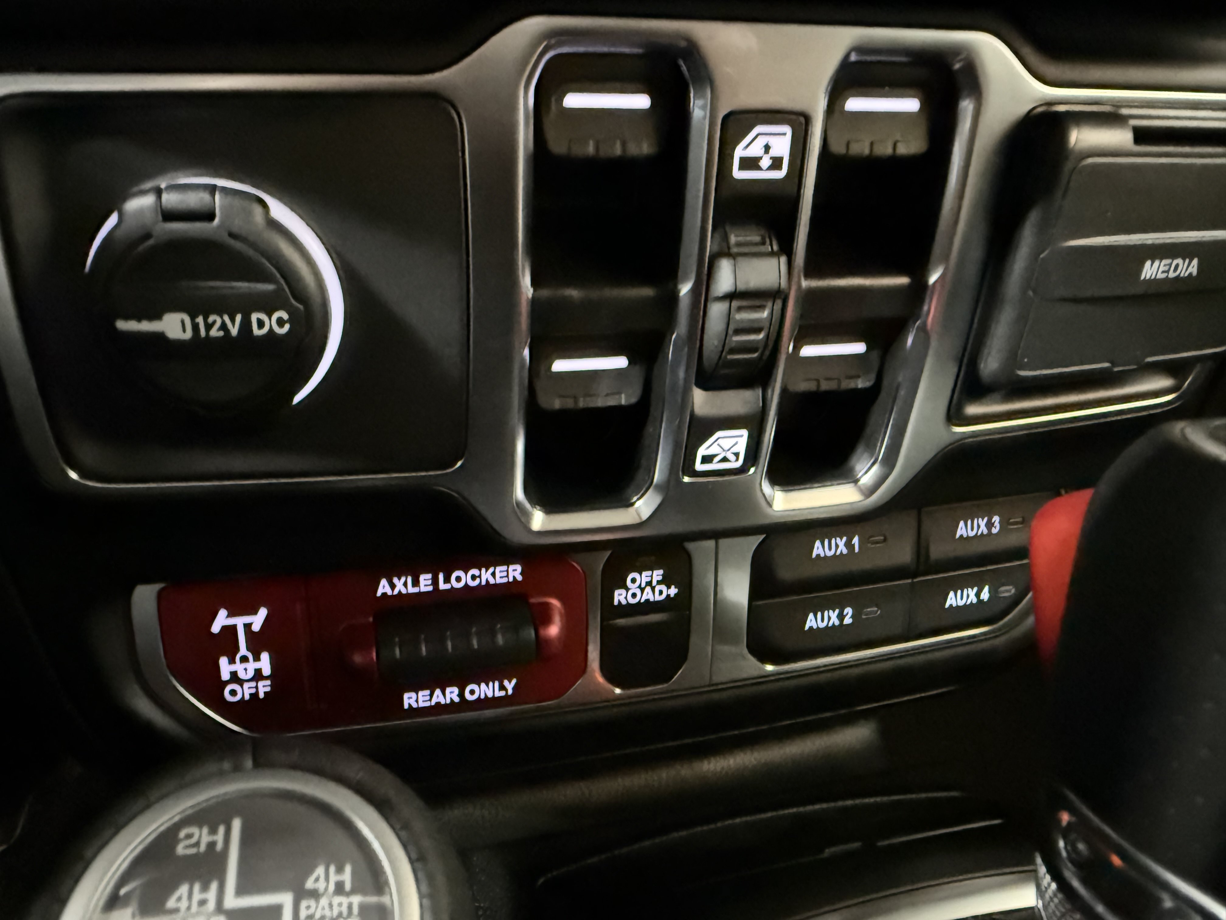 New 2026 Jeep Gladiator Mojave AWD/4WD image 34