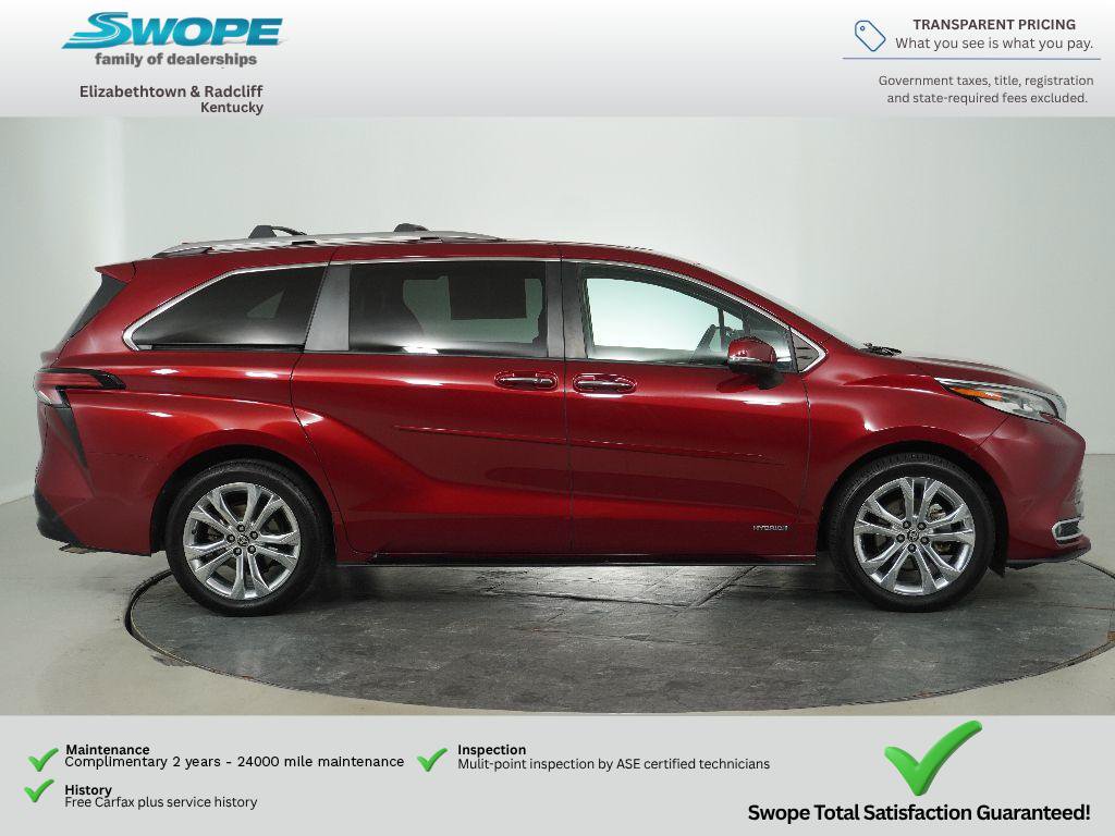 Used 2021 Toyota Sienna Platinum FWD image 2