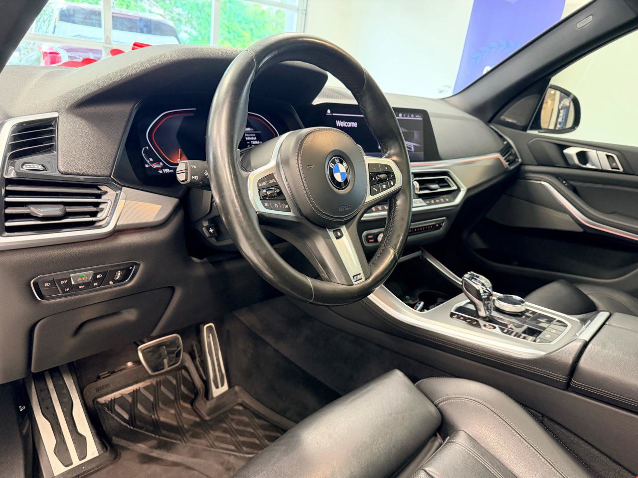 Used 2019 BMW X5 xDrive40i w/ M Sport Package AWD/4WD image 19