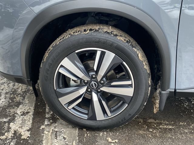 Used 2025 Nissan Rogue SL w/ SL Premium Package image 34