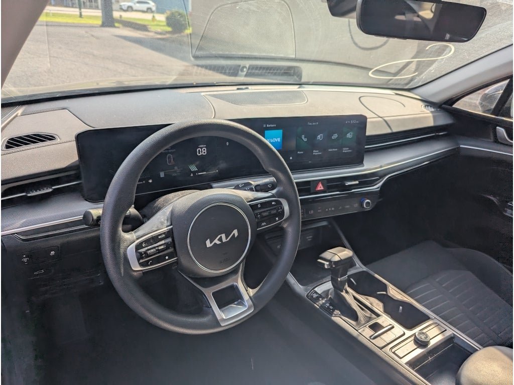 Used 2025 Kia K5 LXS FWD image 8