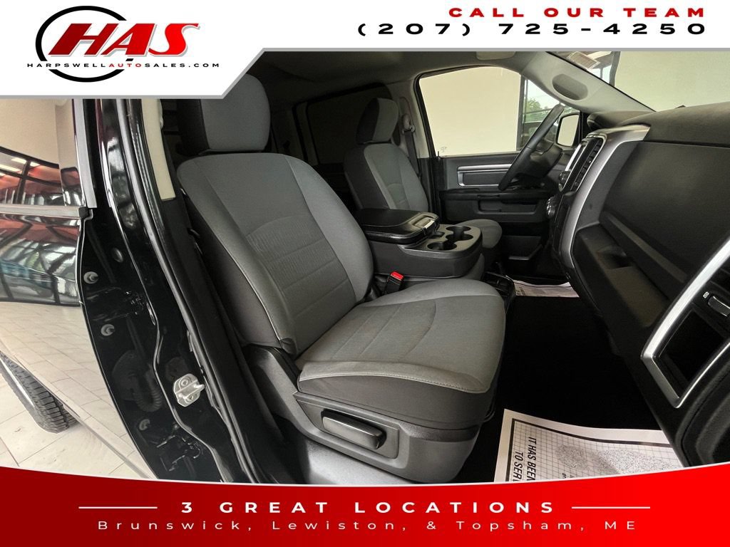 Used 2022 RAM 1500 Classic SLT AWD/4WD image 11