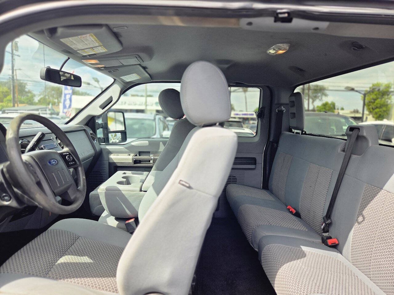 Used 2013 Ford F250 XLT w/ XLT Interior Pkg AWD/4WD image 48