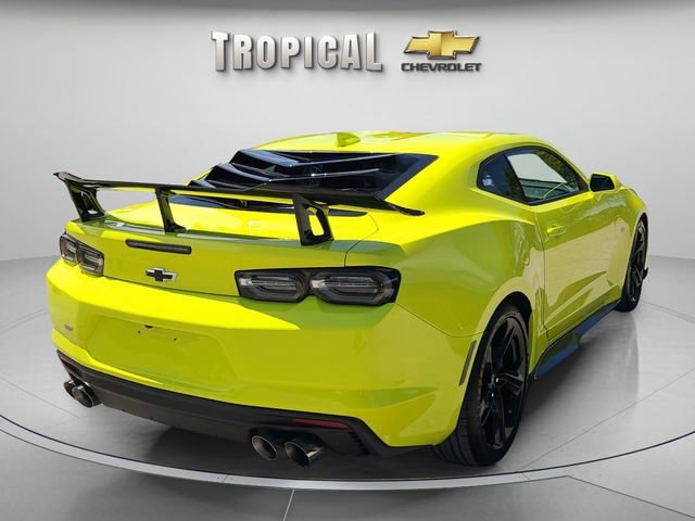 Used 2021 Chevrolet Camaro SS RWD image 3