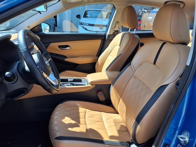 Used 2025 Nissan Sentra SV w/ SV Premium Package FWD image 16