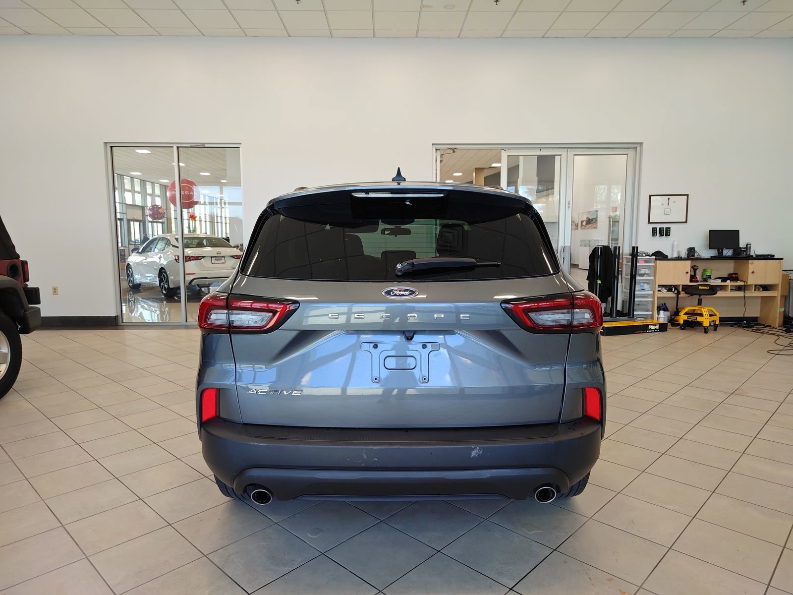 Used 2024 Ford Escape ST-Line image 4