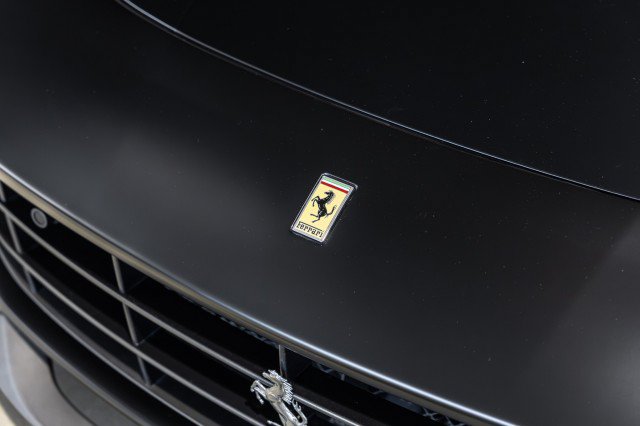Used 2014 Ferrari F12 Berlinetta RWD image 11