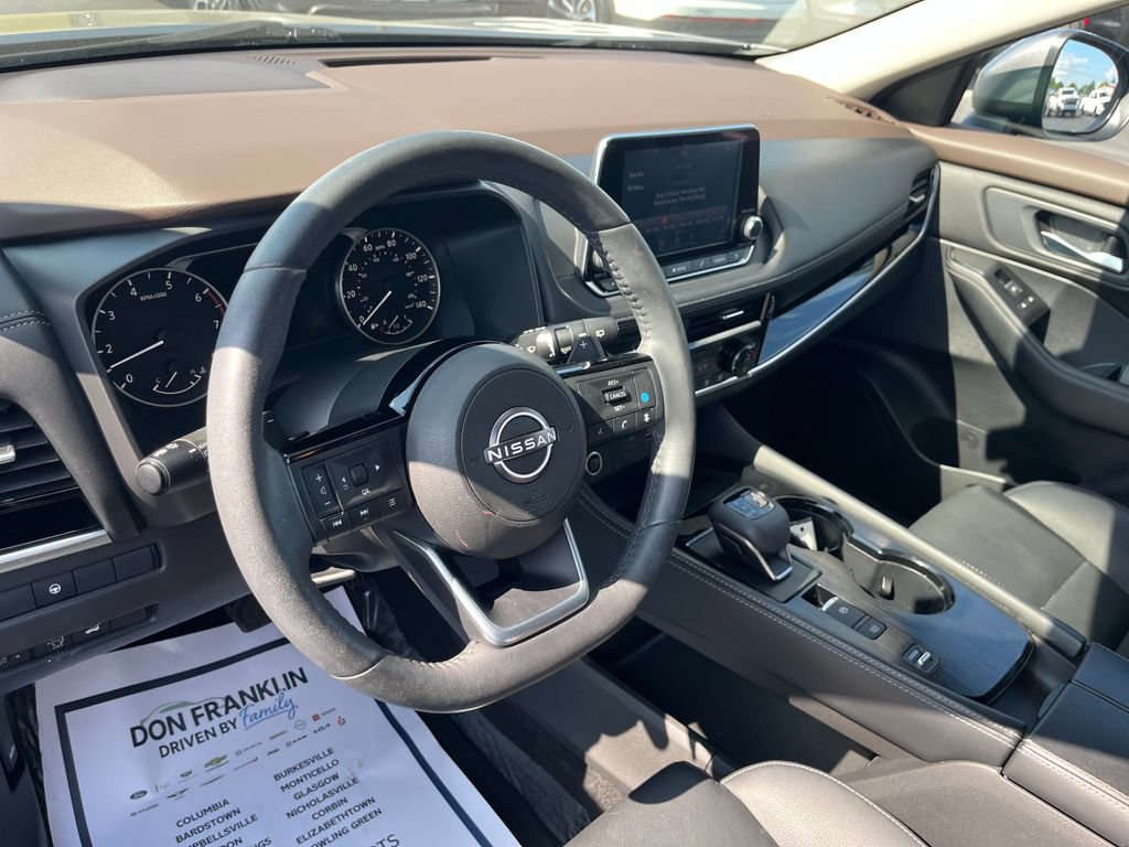 Used 2023 Nissan Rogue SL FWD image 14