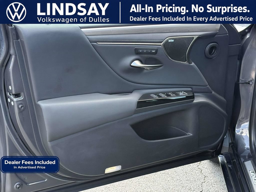 Used 2022 Lexus ES 350 F Sport w/ Accessory Package 2 FWD image 9