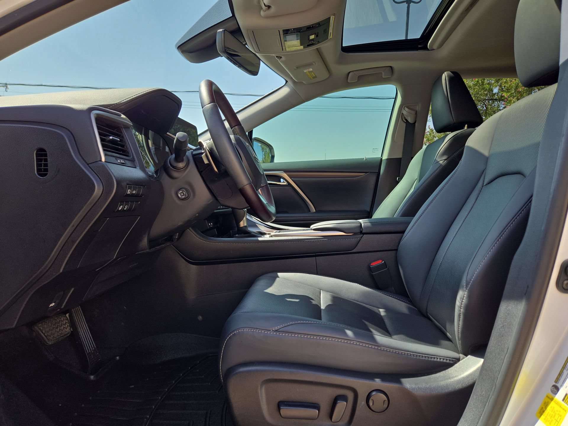 Certified 2021 Lexus RX 350 FWD w/ Premium Package image 16