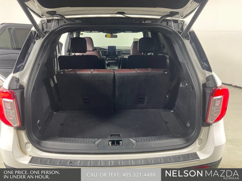 Used 2023 Ford Explorer Platinum w/ Technology Package AWD/4WD image 14
