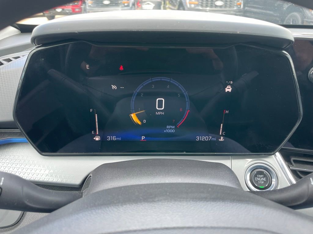 Used 2025 Chevrolet Trax LT FWD image 9