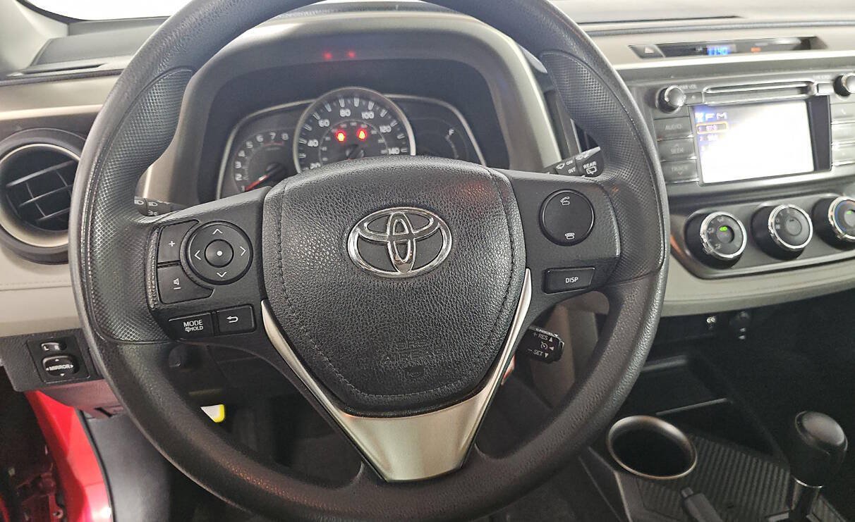 Used 2013 Toyota RAV4 LE AWD/4WD image 10