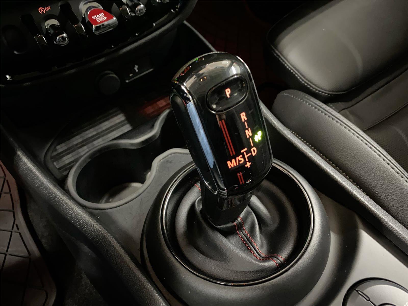 Used 2020 MINI Cooper Clubman S w/ Storage Package image 24