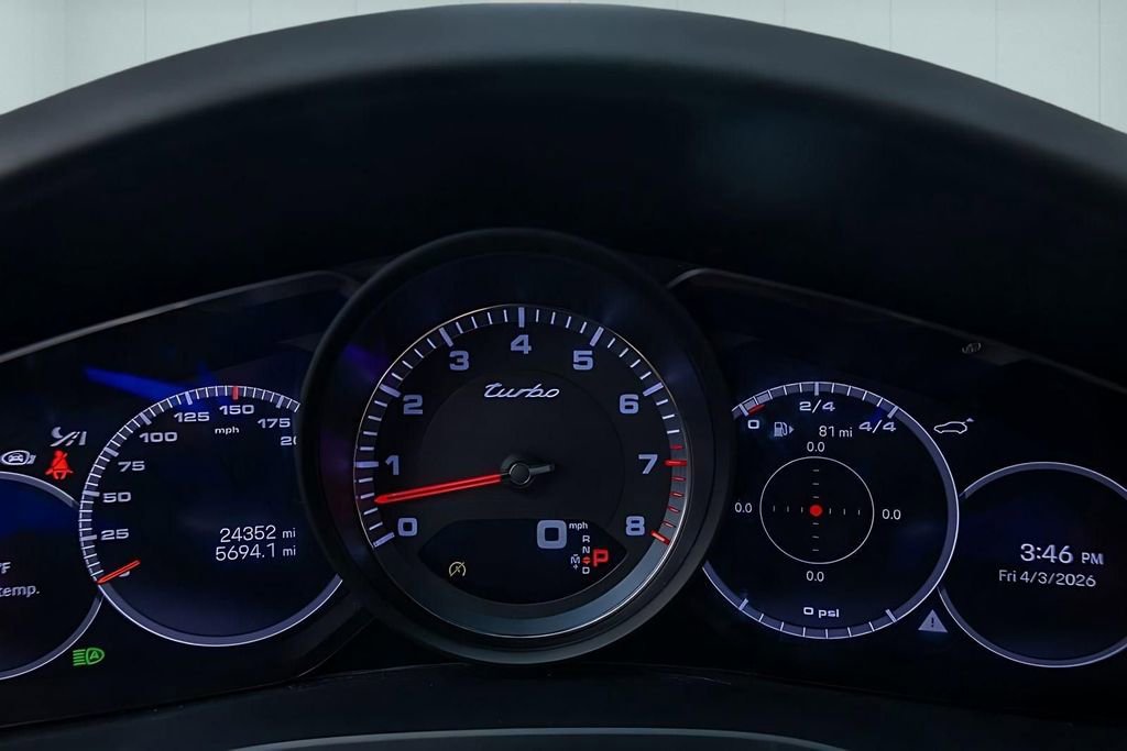 Used 2022 Porsche Cayenne Turbo image 33