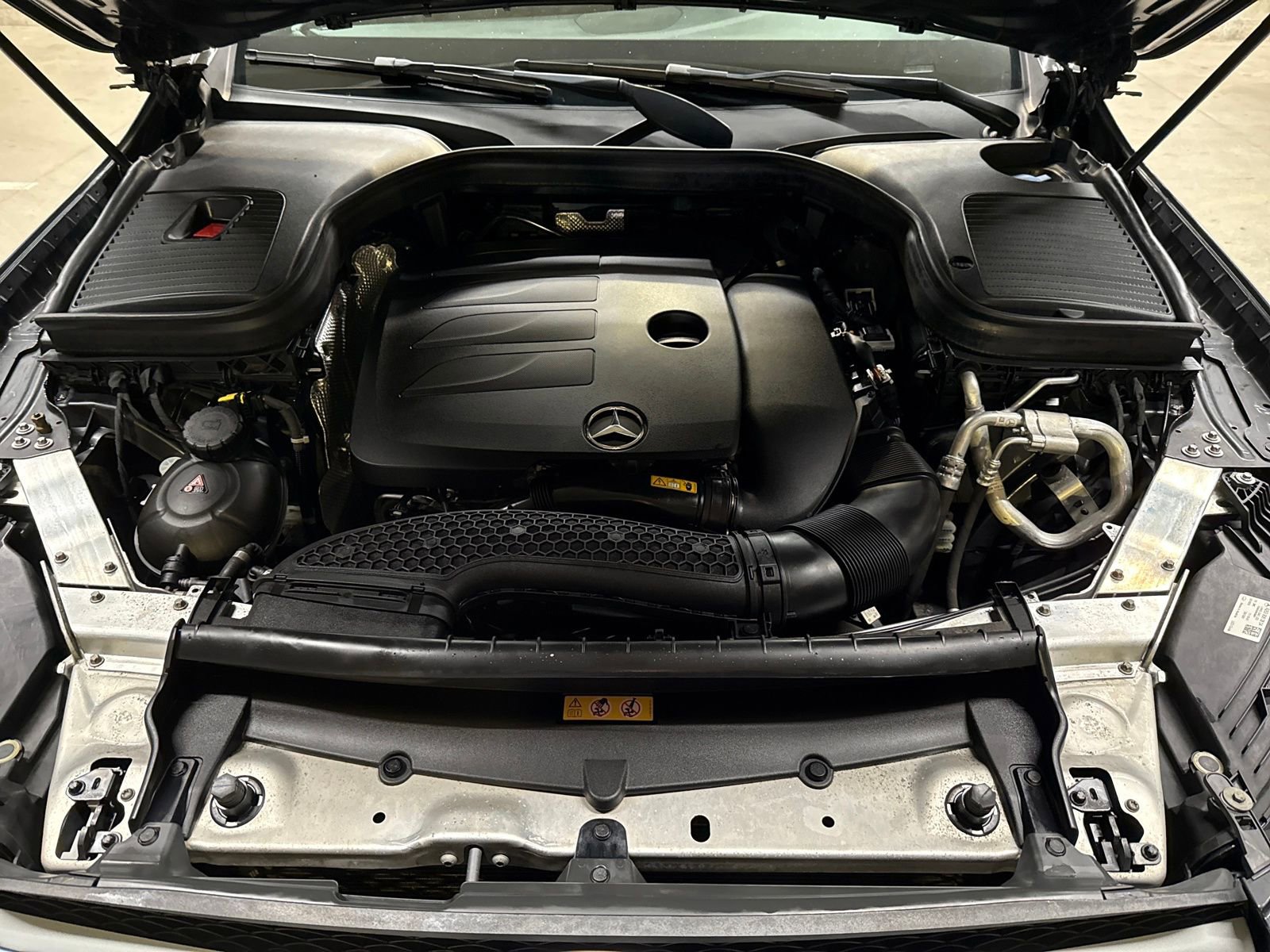 Used 2022 Mercedes-Benz GLC 300 4MATIC image 20