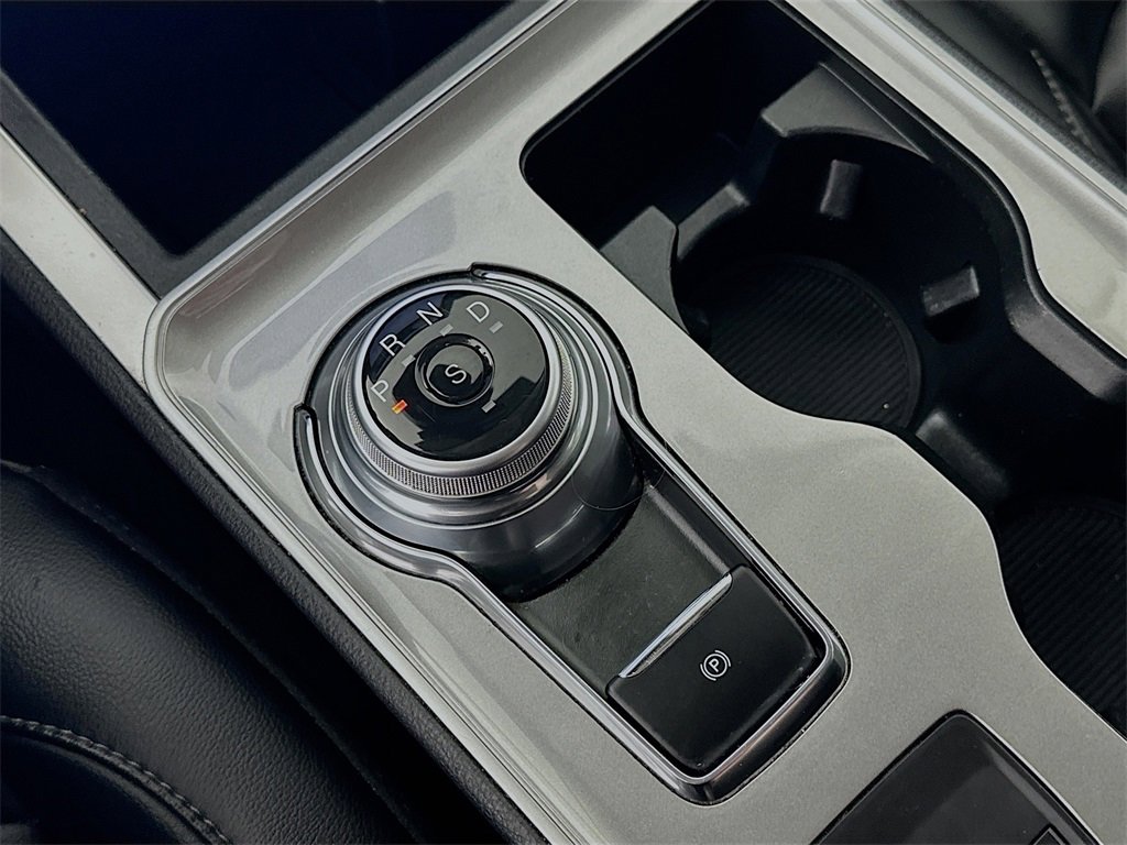 Used 2023 Ford Edge SEL image 21