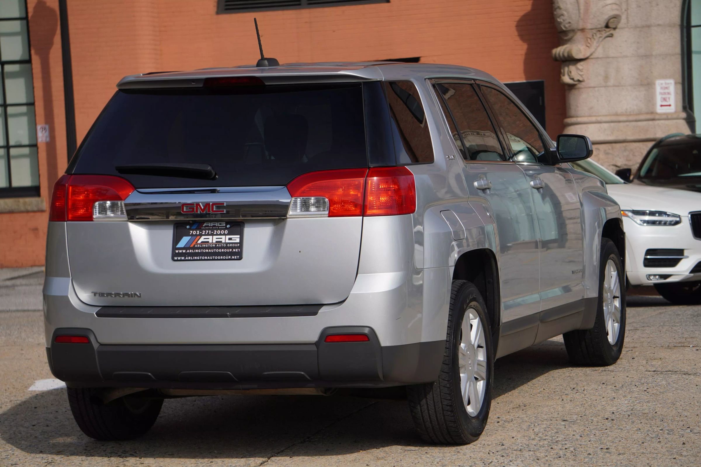 Used 2015 GMC Terrain SLE image 14
