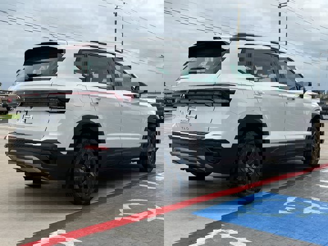 New 2025 Volkswagen Taos S image 6