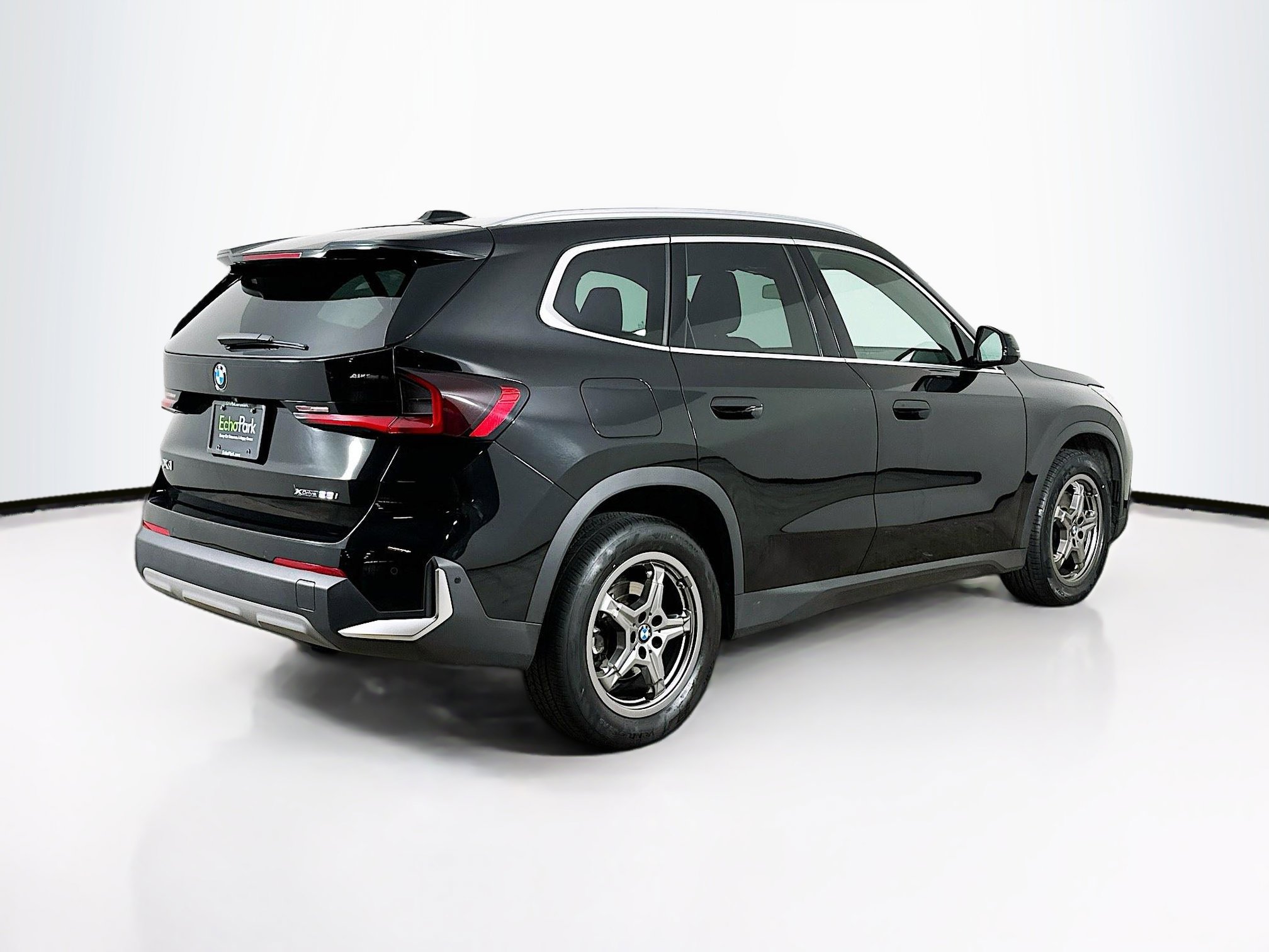 Used 2023 BMW X1 xDrive28i image 9