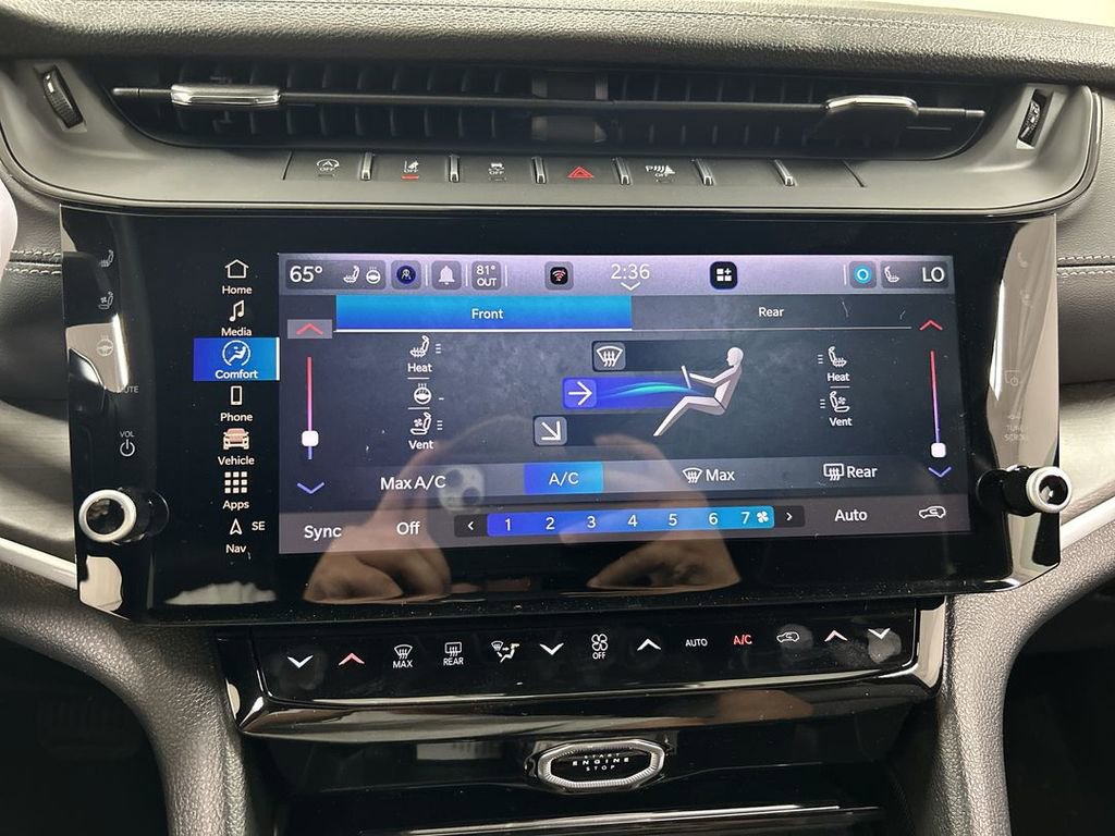 New 2026 Jeep Grand Cherokee L Limited AWD/4WD image 17