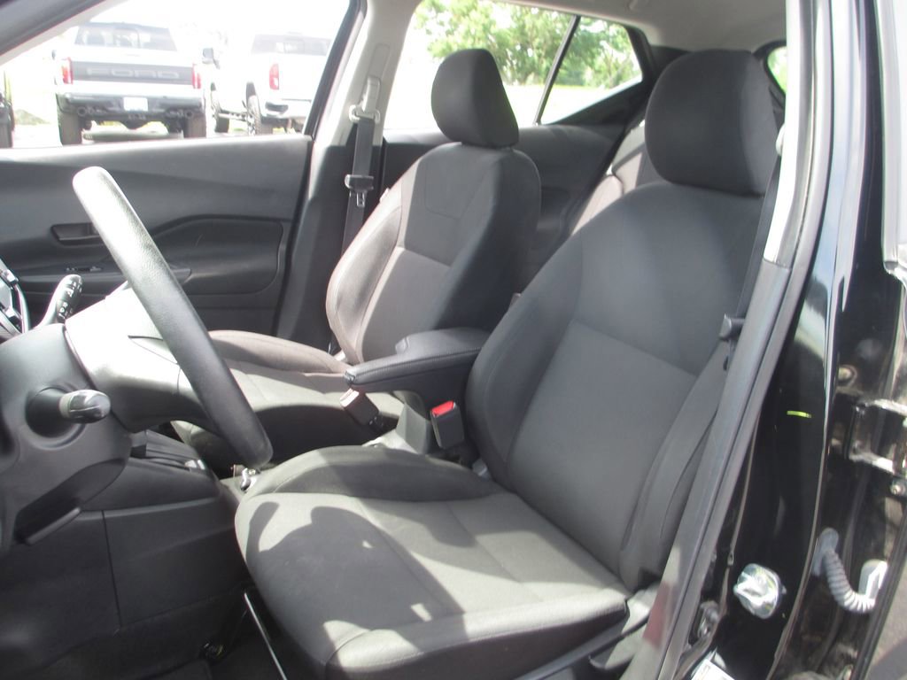 Used 2023 Nissan Kicks S FWD image 16