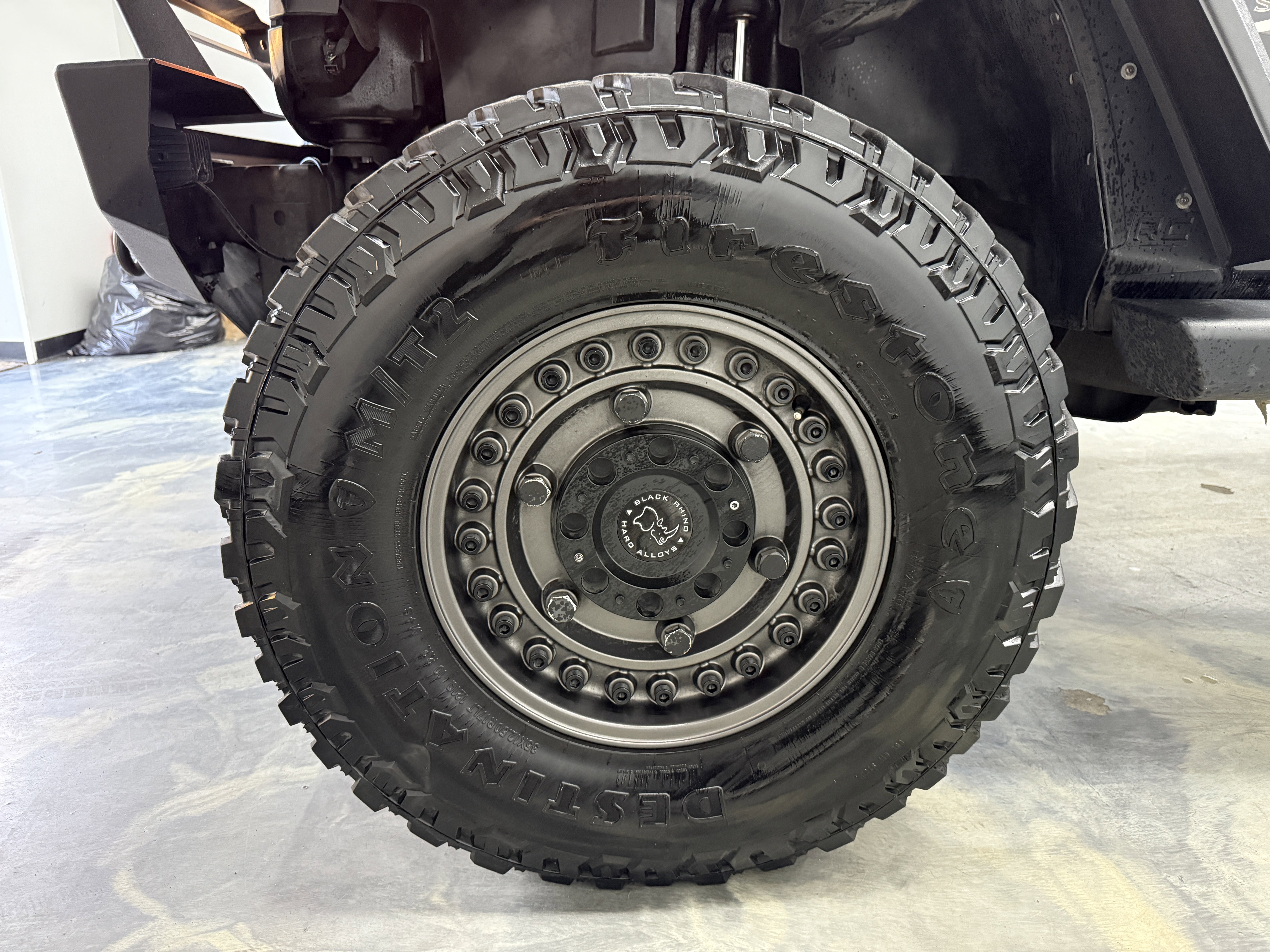 Used 2016 Jeep Wrangler Unlimited Sahara w/ Connectivity Group image 27