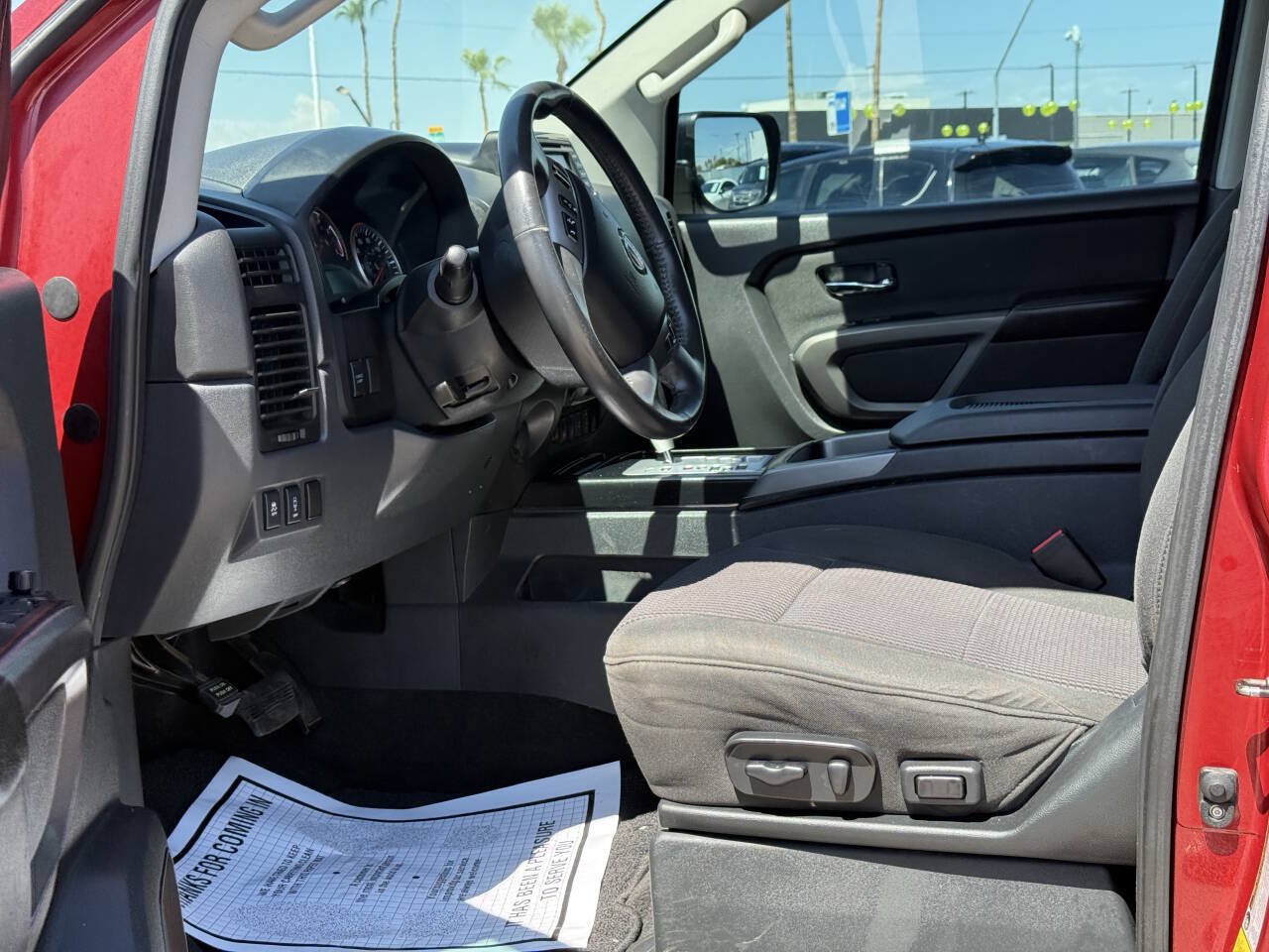 Used 2015 Nissan Titan SV w/ SV Value Truck Package RWD image 14