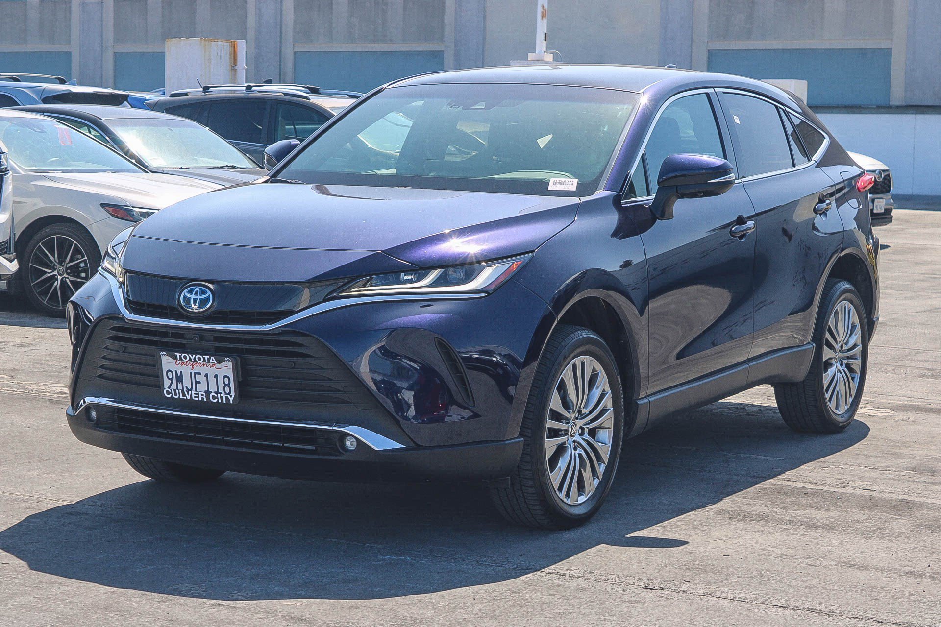 Certified 2024 Toyota Venza Limited AWD/4WD image 3