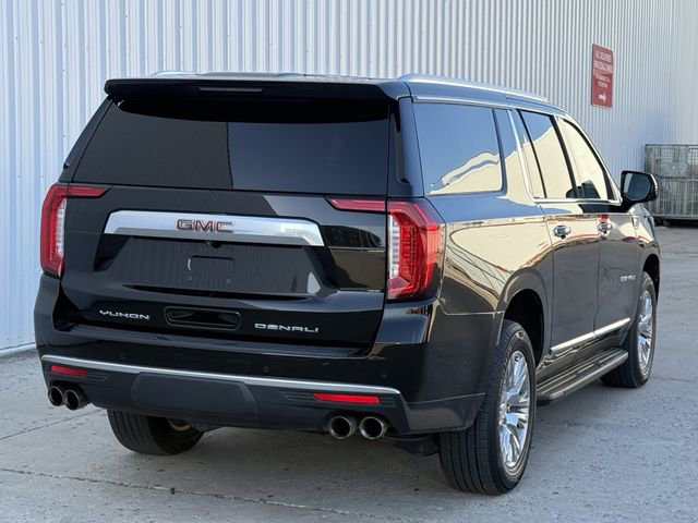Used 2022 GMC Yukon XL Denali image 4