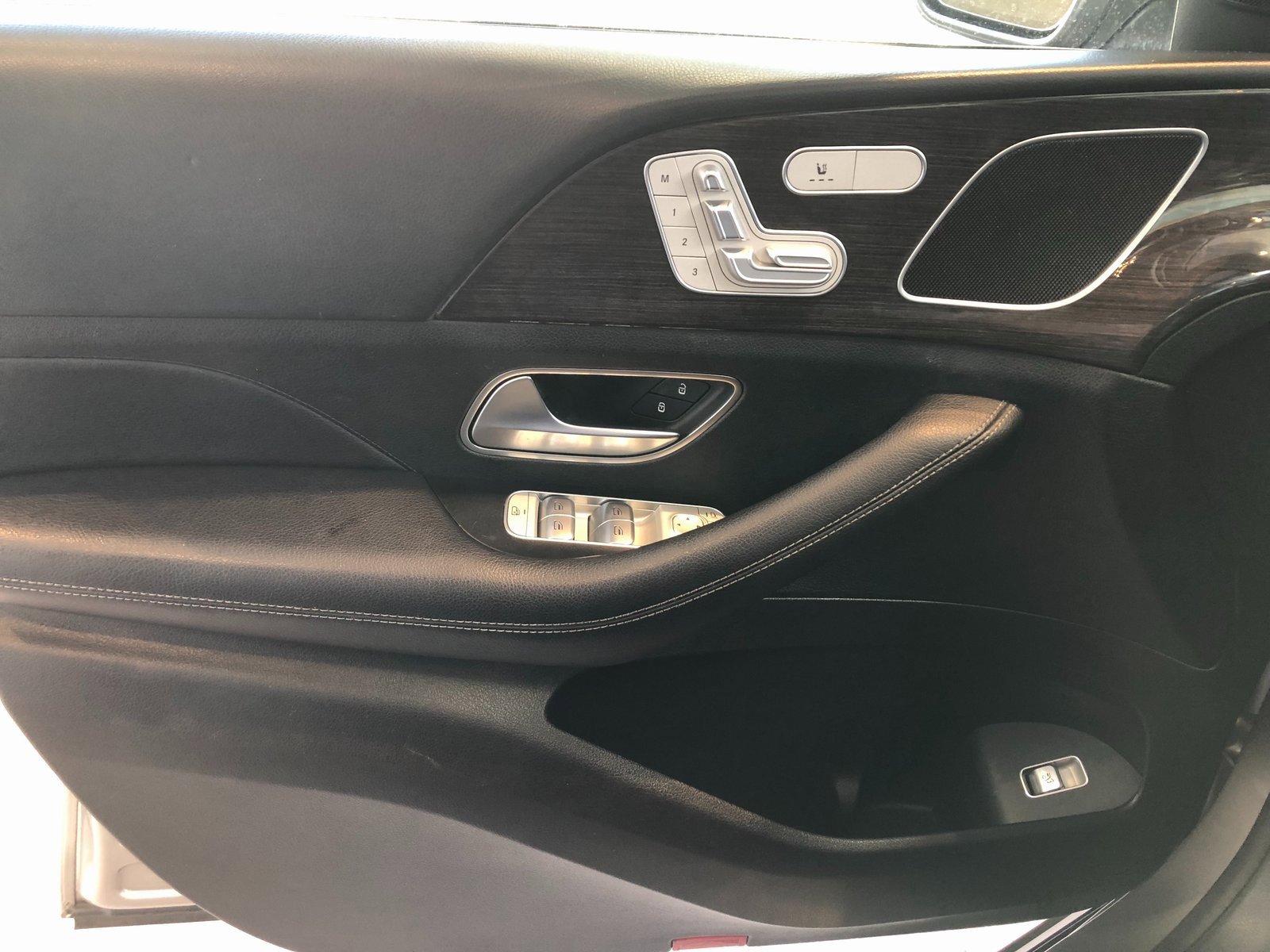 Used 2020 Mercedes-Benz GLE 350 4MATIC image 37