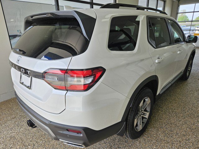 New 2026 Honda Pilot EX-L image 2