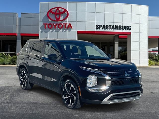Used 2024 Mitsubishi Outlander SE