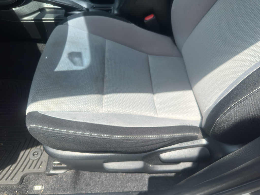 Used 2018 Toyota RAV4 XLE AWD/4WD image 7