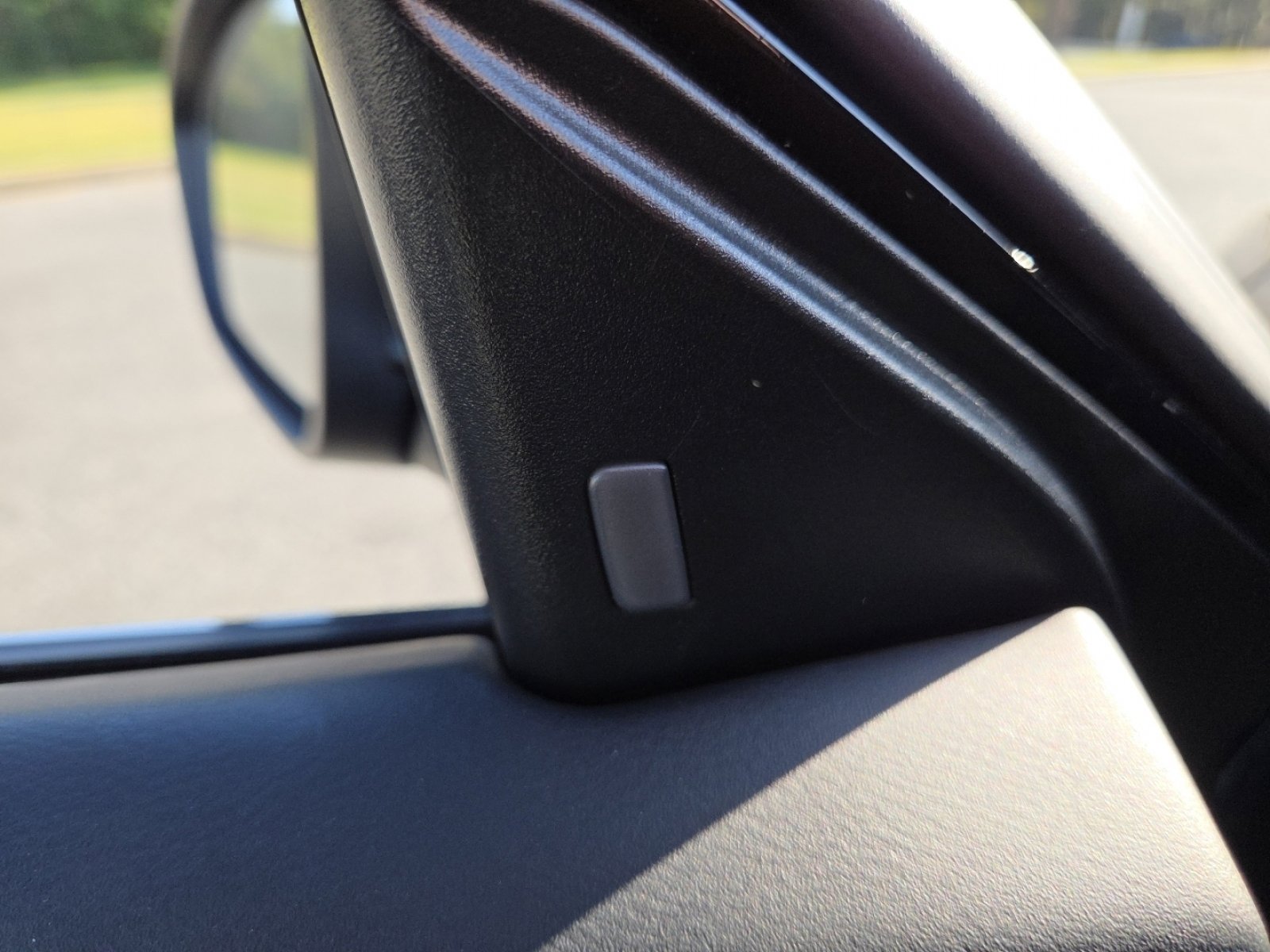 Used 2023 Nissan Sentra SR w/ Midnight Edition Package image 9