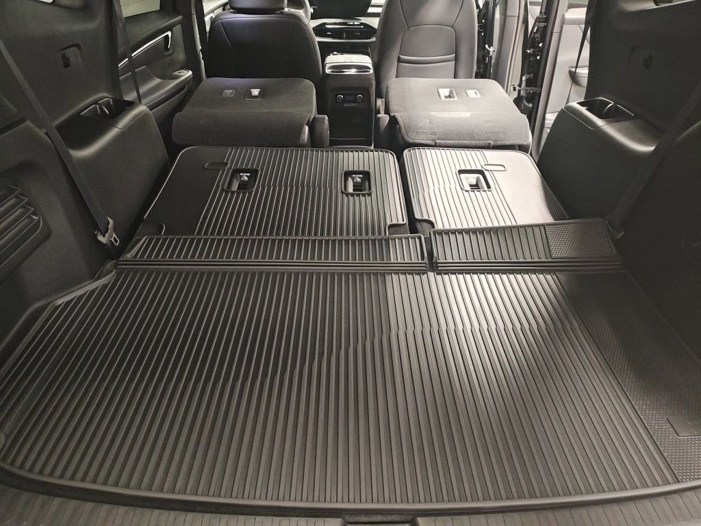 New 2026 Buick Enclave Sport Touring w/ Power Package image 16