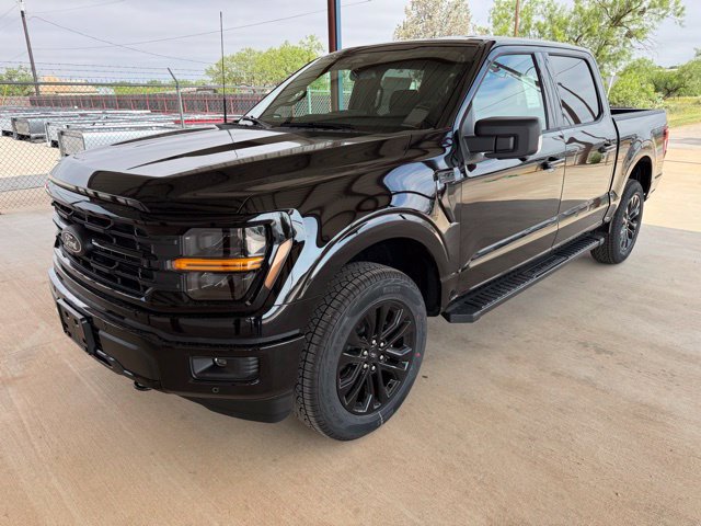 New 2026 Ford F150 XLT w/ Equipment Group 302A MID AWD/4WD image 3