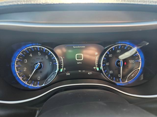 New 2026 Chrysler Pacifica Select image 15