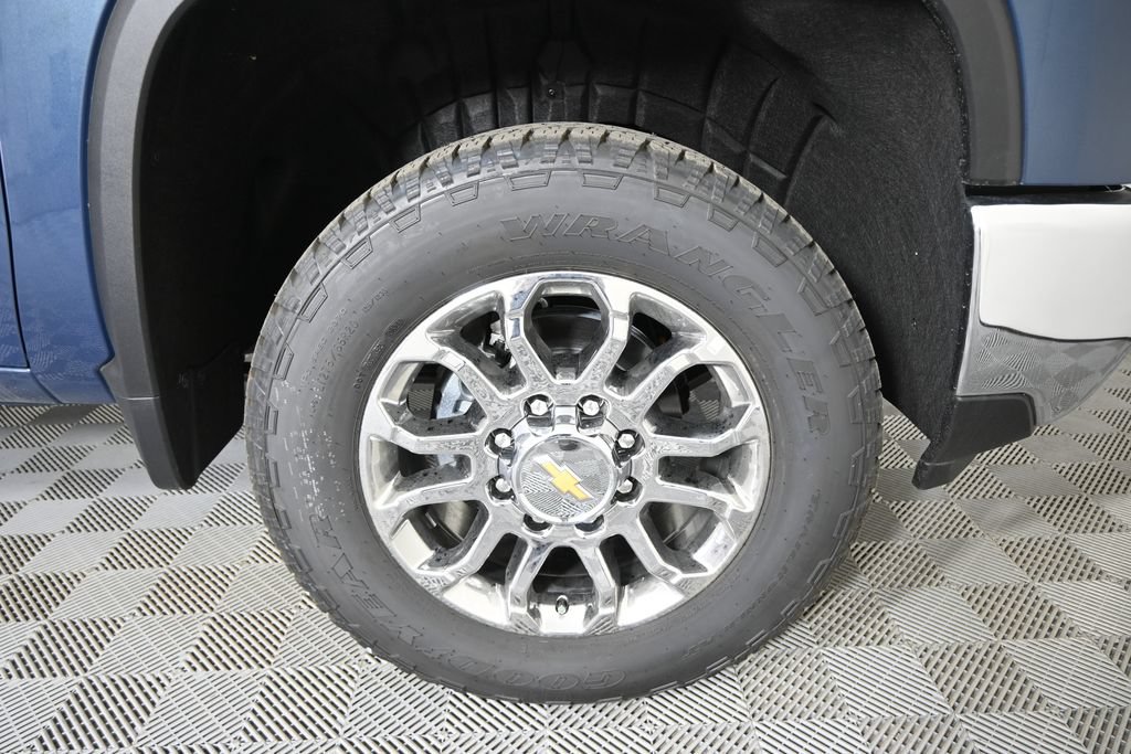 New 2026 Chevrolet Silverado 2500 LTZ w/ LTZ Convenience Package AWD/4WD image 12
